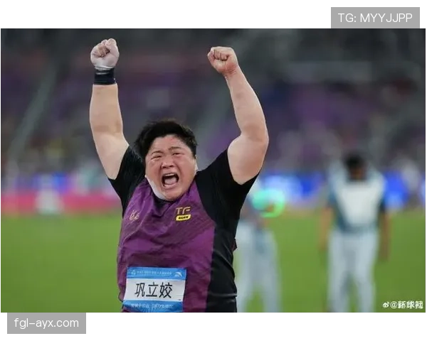 高光再现！球员神级表现引爆赛场，精彩瞬间引全网热议