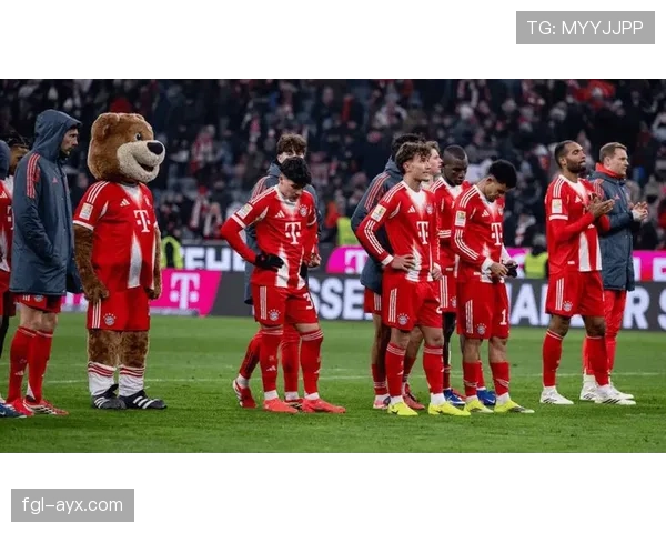 拜仁慕尼黑防线漏洞频出，球队稳定性面临考验